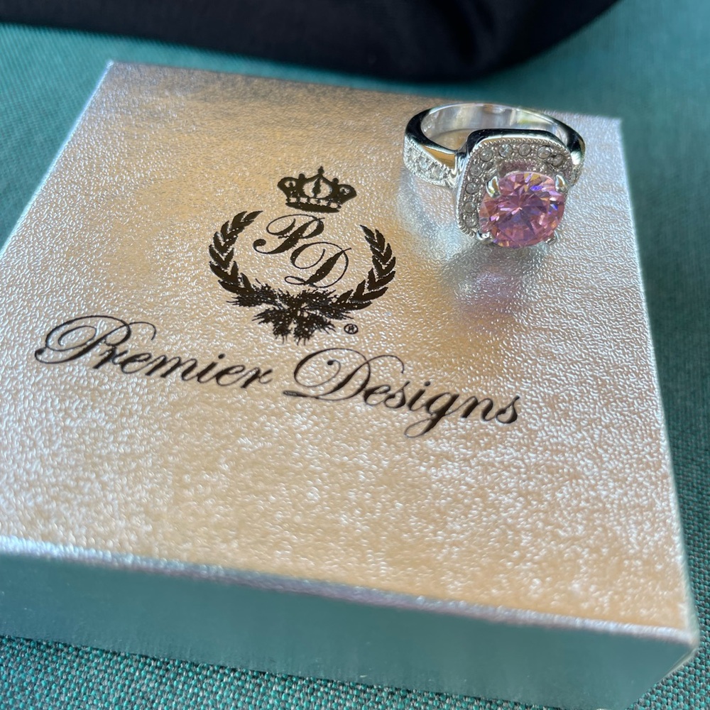 Premier Designs Pink Gemstone Silver Ring size 7 - Picture 3 of 6